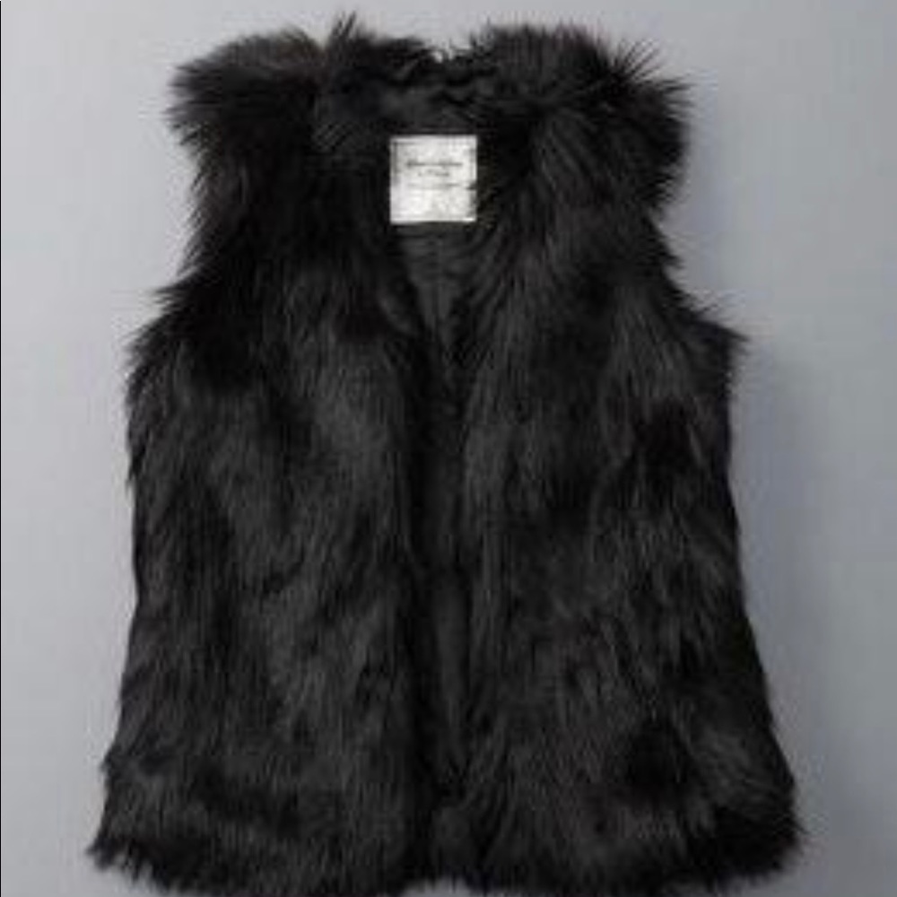 Abercrombie and Fitch Faux Fur Vest